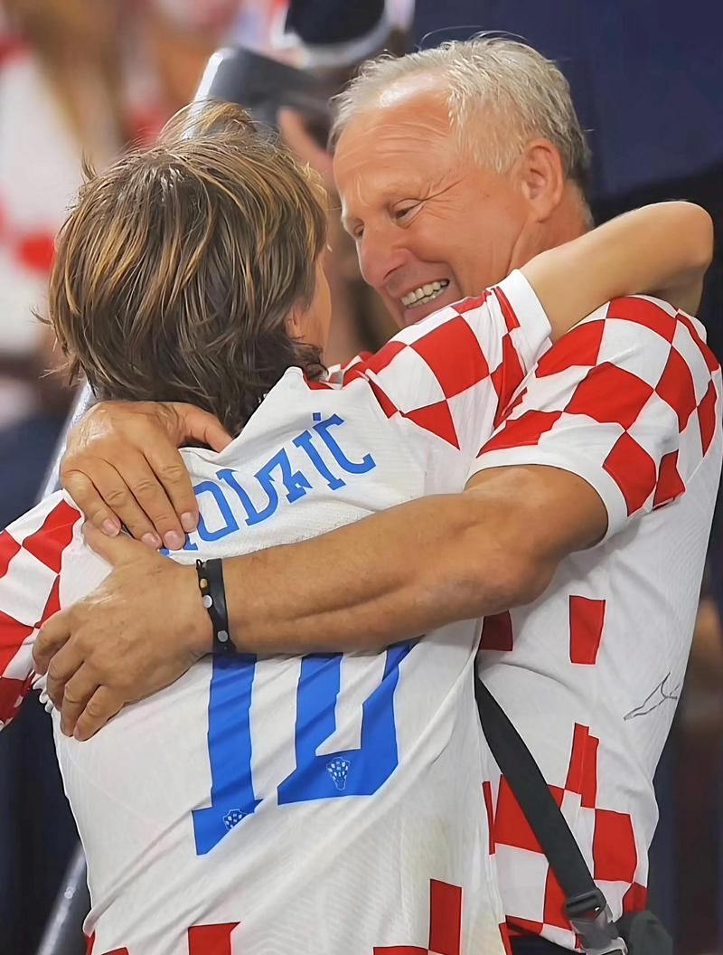 2025 赛季：MLB 官方宣布 2026 年将在墨西哥城举办第二届官方海外常规赛