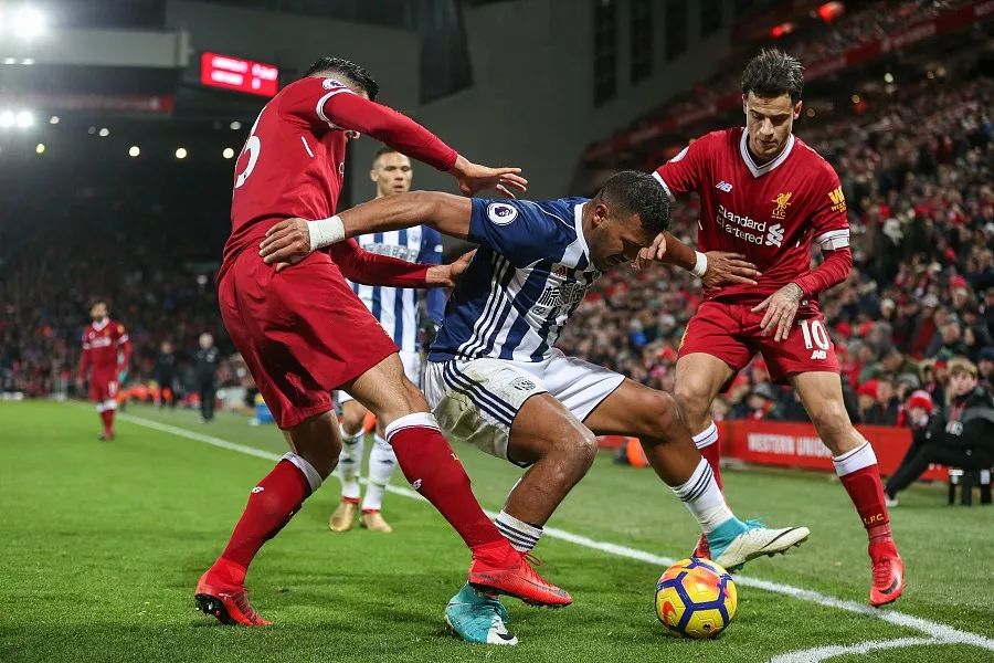 一脚踢3米高？文班亚马夸张高踢腿直接将篮网内篮球踢出