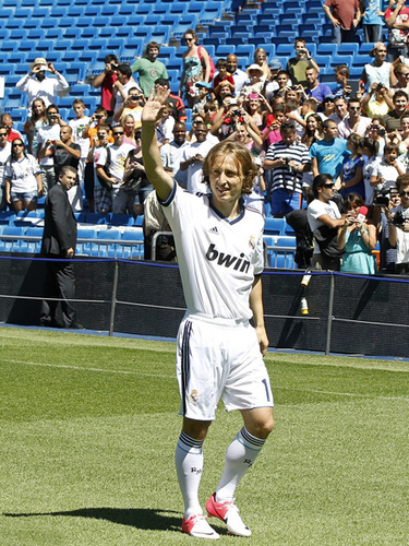 女性博彩分析师比例升至45%