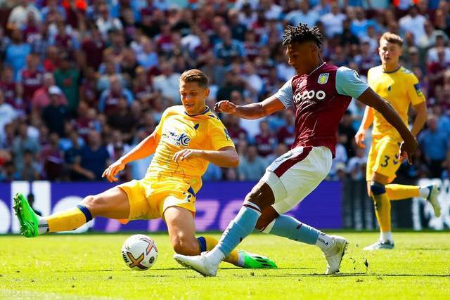 记者：西蒙斯已正式告知莱比锡他想加盟切尔西